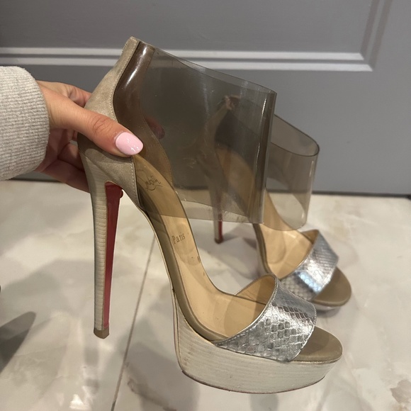 LOUBOUTIN HEELS SIZE 39 - Picture 1 of 6